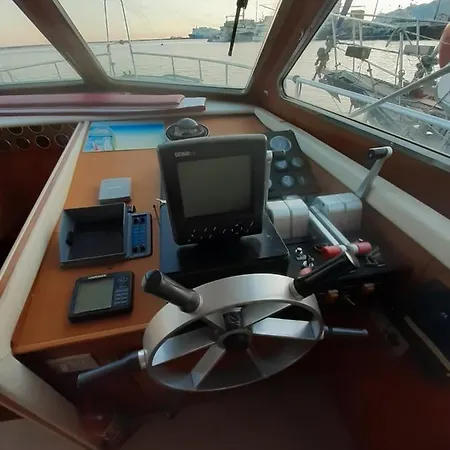 Botel Boat And Breakfast Fiumicino - Roma