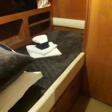 Boat And Breakfast Fiumicino - Roma Botel